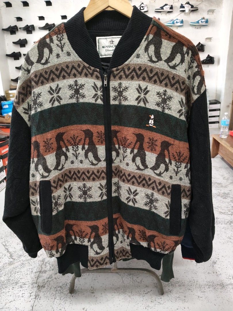 Vintage Penguin Munsingwear Wool Bomber jacket (Category: Coats, Jackets and Outerwear) located in Cabadbaran. Submitted by jem1124 (Listing ID 1469224752, Image 1). Description: 27x27 Box type excellent condition No issue.