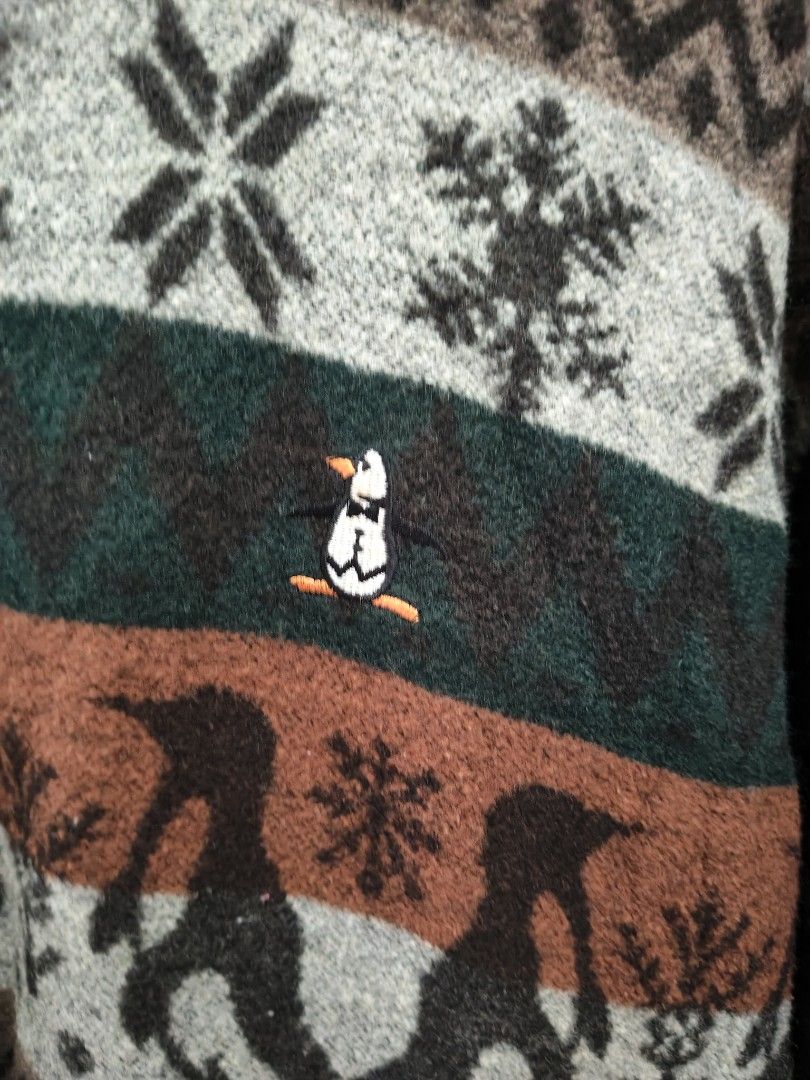Vintage Penguin Munsingwear Wool Bomber jacket (Category: Coats, Jackets and Outerwear) located in Cabadbaran. Submitted by jem1124 (Listing ID 1469224752, Image 3). Description: 27x27 Box type excellent condition No issue.