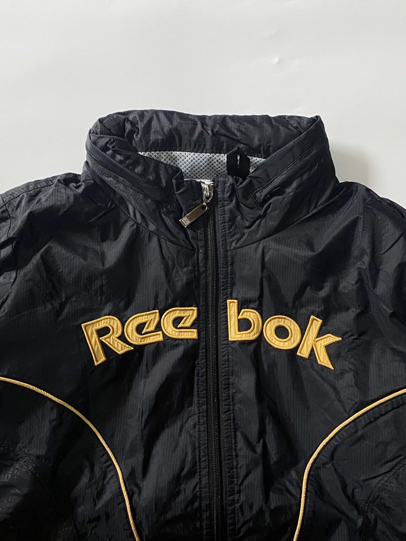 Vintage Reebok Nylon Windbreaker Jacket (Category: Coats, Jackets and Outerwear) located in Manila. Submitted by finofindthisart (Listing ID 1469288197, Image 3). Description: Length 23 Width 20 Measured it by inches Issue: N/A This is a pre-loved/thrifted items and may show minor signs of issue due to its vintage nature. Kindly manage expectations. No refunds or exchanges will be accepted. 📍Pasay City DM for inquiries..