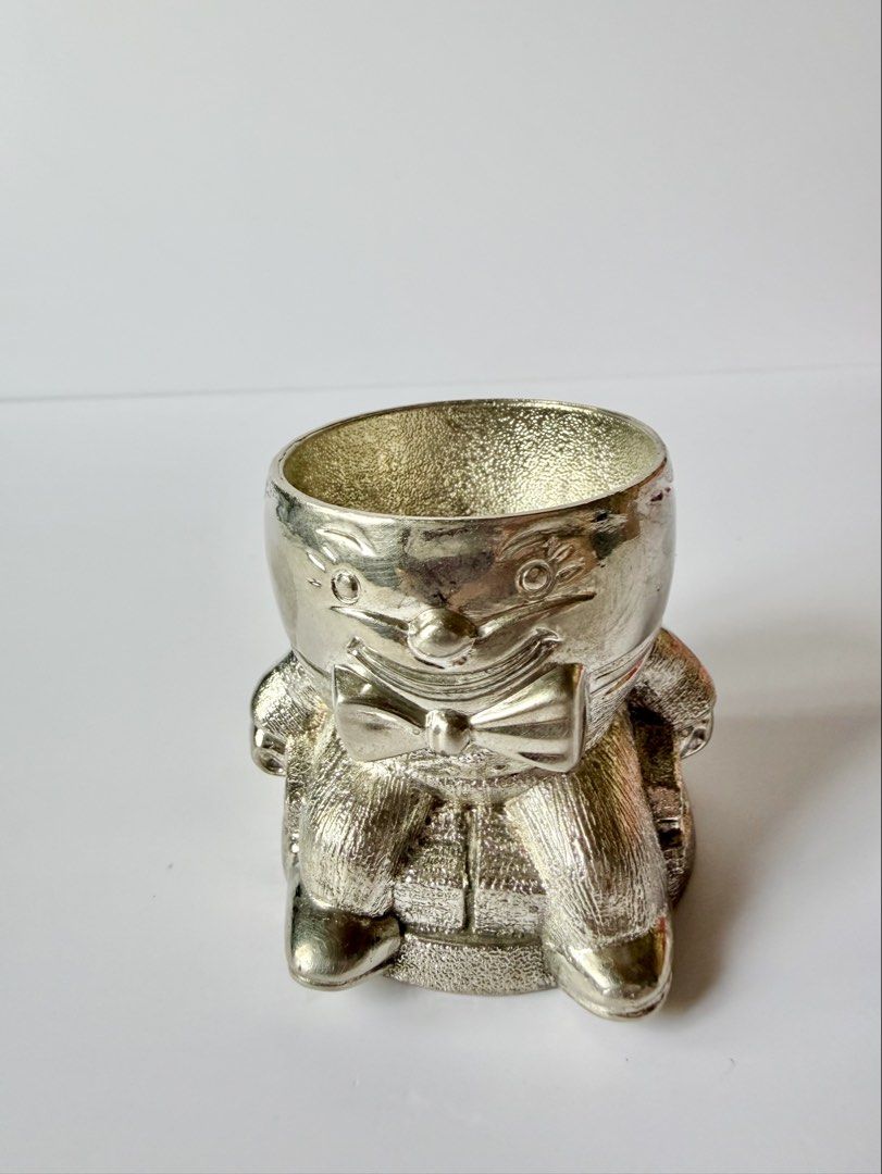 vintage silver-plated Humpty Dumpty egg cup (Category: Dinnerware & Cutlery) located in Quezon City. Submitted by shopgood_mnl (Listing ID 1469318514, Image 1). Description: .