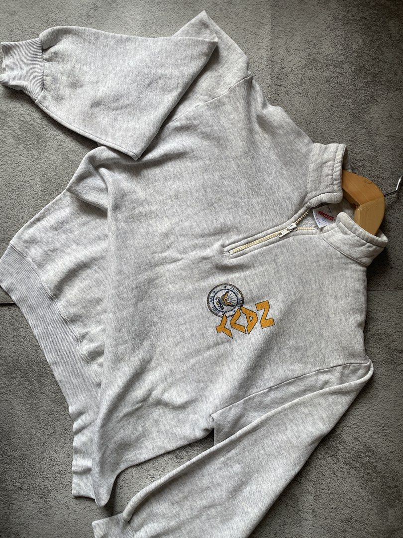 Vintage US Navy Half Zip Sweatshirt (Category: Coats, Jackets and Outerwear) located in Makati City. Submitted by hdn.rck (Listing ID 1469308558, Image 1). Description: .
