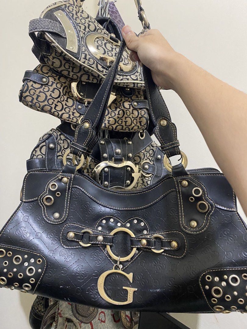 vintage y2k guess bag 2000s (Category: Shoulder Bags) located in Manila. Submitted by hk98. (Listing ID 1469248685, Image 2). Description: .
