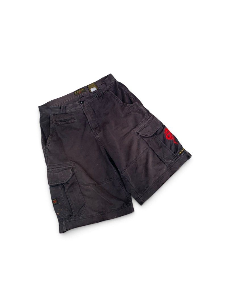 Vintage y2k jnco cargo jorts (Category: Shorts) located in Lipa City. Submitted by inglowetrust (Listing ID 1469249694, Image 2). Description: Thrashed condition Size 34 .