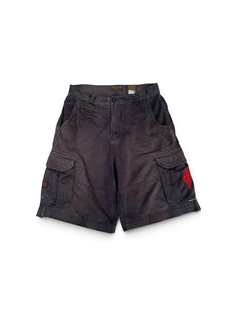 Vintage y2k jnco cargo jorts (Category: Shorts) located in Lipa City. Submitted by inglowetrust (Listing ID 1469249694, Image 1). Description: Thrashed condition Size 34 .