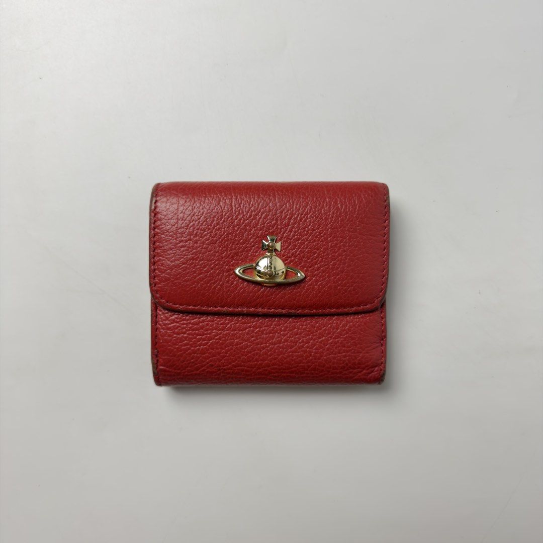 Vivienne Westwood Tri-Fold Wallet (Category: Wallets & Card holders) located in Manila. Submitted by streetsavvy (Listing ID 1469276674, Image 1). Description: Condition: Good condition with signs of use Flaw: rubs on corners Made in Italy.