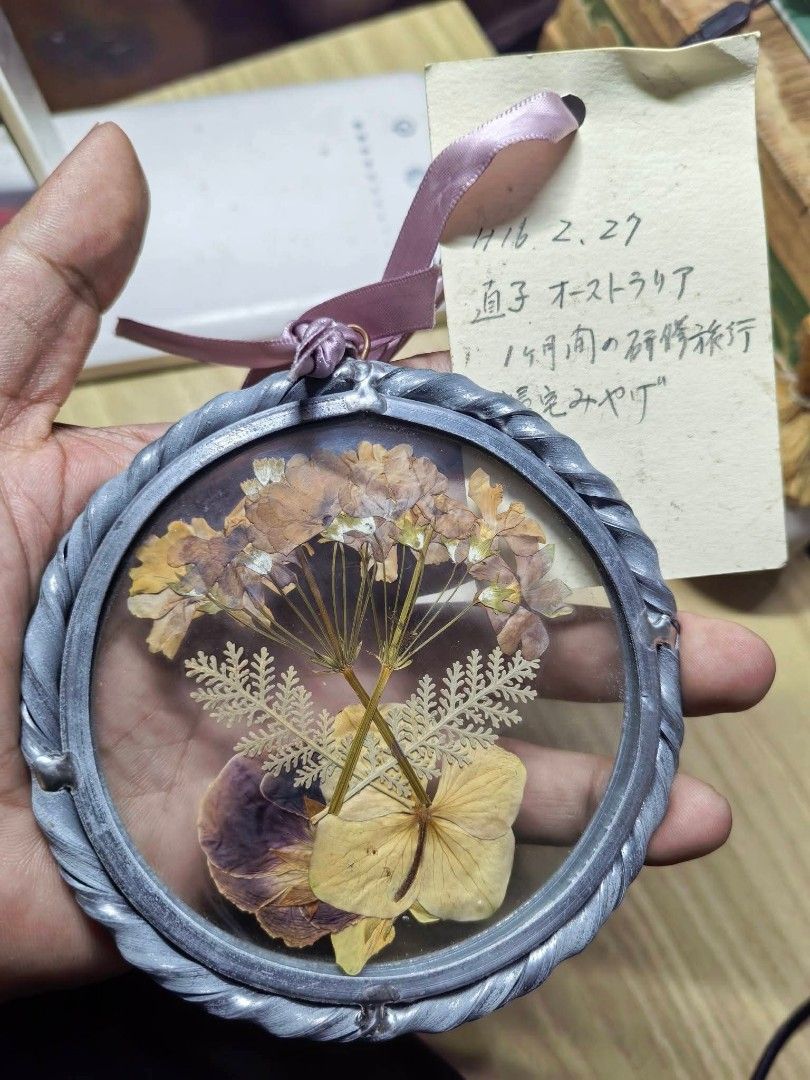 Wall Hanging Sun Catcher Decor (Category: Other Home Decor) located in Cebu City. Submitted by dudes_villanueva (Listing ID 1469280392, Image 3). Description: Wall Hanging Sun Catcher Decor Material : Metal and Pressed Glassed Flower. Made in Australia 📌 In excellent condition. Diameter : 4.25 in.