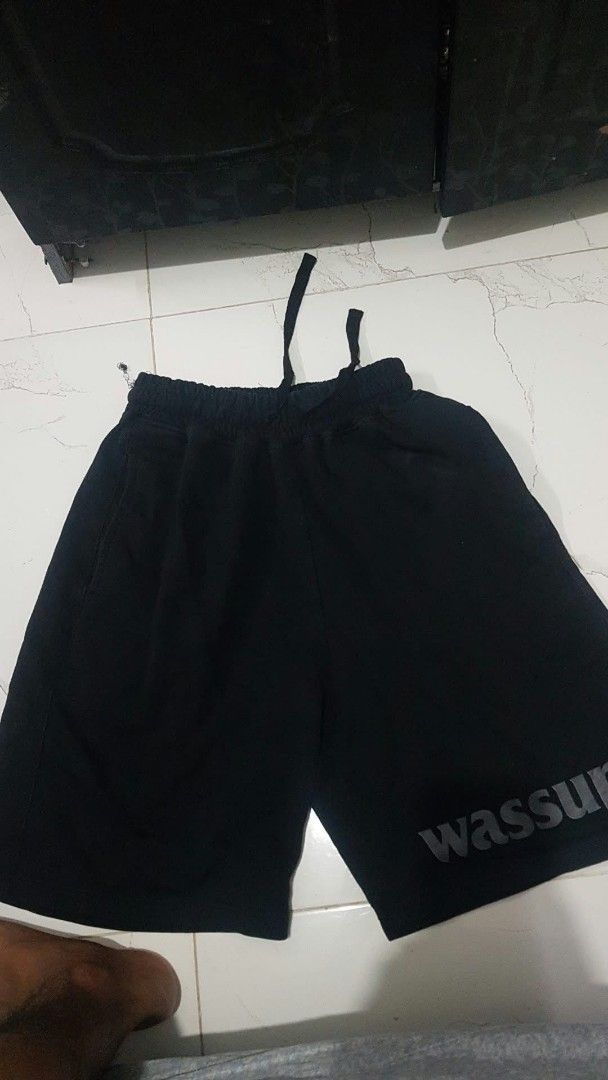 Wassup Black Shorts Size L (Category: Shorts) located in Abucay. Submitted by slim.chano98 (Listing ID 1469304822, Image 1). Description: - Brand: Wassup - Size: L -SPELL OUT LOGO IN HEM 300 PESOS .