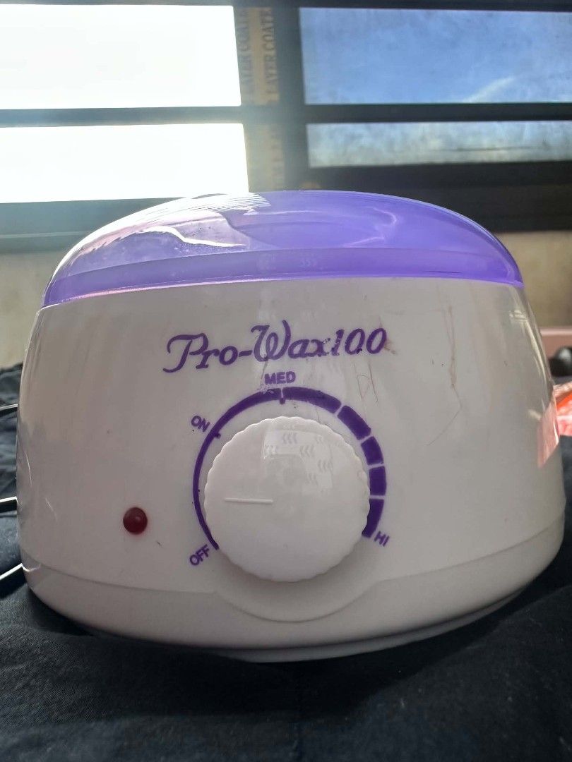 Wax Heater (Category: Sanitary Hygiene) located in Manila. Submitted by friedtub1g (Listing ID 1469180256, Image 1). Description: FOR SALE: Wax Heater ✨ Condition: Barely used, only used once! In good working condition Comes with FREE 100g hard wax beads + scraper 🎁 💸 Price: ₱230 only! Perfect for at-home waxing 💗 PM me if interested! 💌.