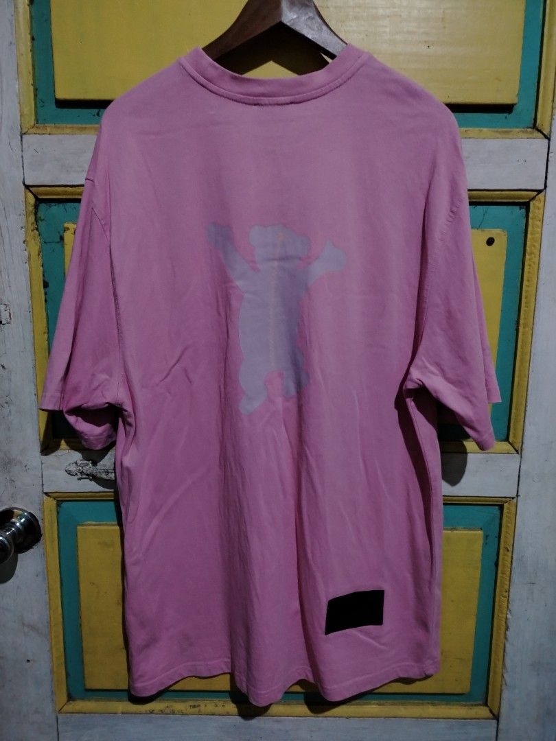 We11done Pink Bear Graphic T-Shirt (Category: Shirts) located in Caloocan City. Submitted by vincefresn21903 (Listing ID 1469285794, Image 2). Description: - Brand: We11done - Color: Pink with faded bear graphic (front & back) - Size: XS (Relaxed fit) XL best fit - Material: 100% Cotton - Details: Crew neck, short sleeves, signature black brand patch near lower back hem - Origin: Made in Korea - Condition: Excellent.