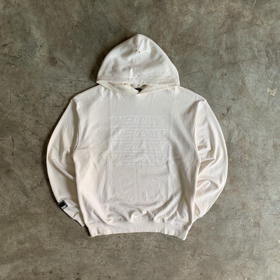 We11done Track White Hoodie Sweatshirt (Category: Hoodies) located in Manila. Submitted by emplysthrift. (Listing ID 1469305992, Image 1). Description: Width "24 Length "29 Excellent Condition Colorrate: 9.3/10 Flaws: None Unli vouch/vc for safe transactions 📲 Location: Laspinas City, Metro Manila, Brngy Talon Uno. 📍 DM IF INTERESTED📥 - Brand: We11done - Color: Off-white - Material: Heavy cotton fleece - Design: Bold layered chest graphic prin