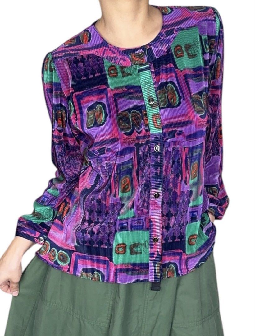 WHIMSYRODE- 90s ABSTRACT PRINT (Category: Blouses) located in Quezon City. Submitted by zzzecond (Listing ID 1469275501, Image 1). Description: ✨ZECOND x WhimsyRode✨ 🔎 Details • Type: Top • Size based on measurements: M-L • Measurements (Estimated w/ allowance) *Chest (Flat): 20.5 *Collar to End of Shoulder: 3.5 *Shoulder to End of Sleeve: 20 *Armpit to Sleeve: 12.5 *Armhole (Flat): 9 *Mid Sleeve (Flat): 6.5 *End of Sleeve - Opening (Flat): 3.5 