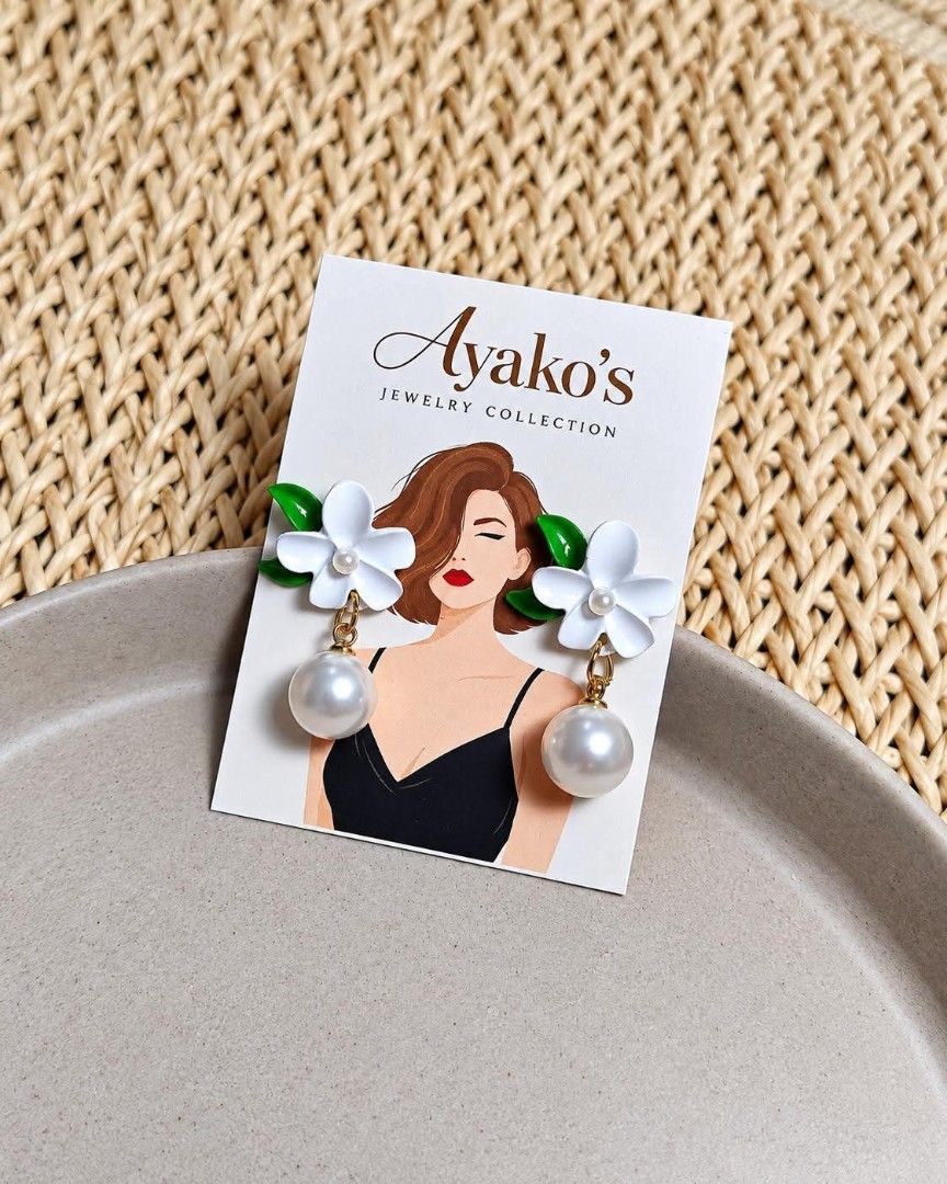 White Blossom Pearl Drop Earrings (Category: Earrings) located in Quezon City. Submitted by cvaldez1995 (Listing ID 1469248335, Image 1). Description: Item Code: ER-009 Available Stock: 1 *** MOP: Gcash / Maya MOD: J&T Exp *** for more pics or inquiries, please message us via chat.