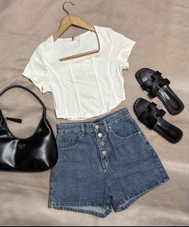 (Category: ) located in . Submitted by nnnprelovedclothes (Listing ID 1469383699, Image 1). Description: .