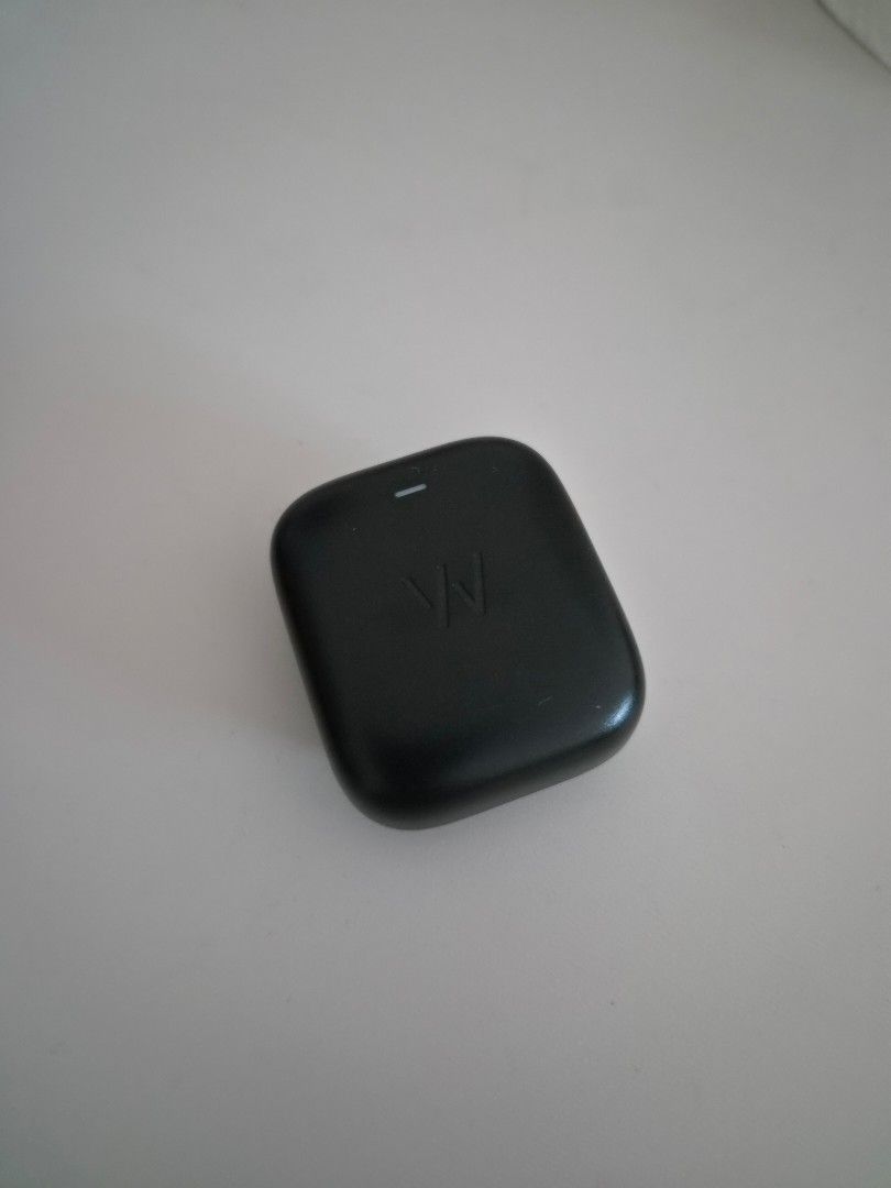 Whoop 4.0 battery (Category: Earphones) located in Las Pinas. Submitted by storage485 (Listing ID 1469231639, Image 1). Description: .