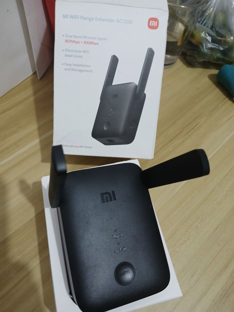 Wifi Extender (Category: Networking) located in Tanay. Submitted by clariz023 (Listing ID 1469278542, Image 2). Description: .