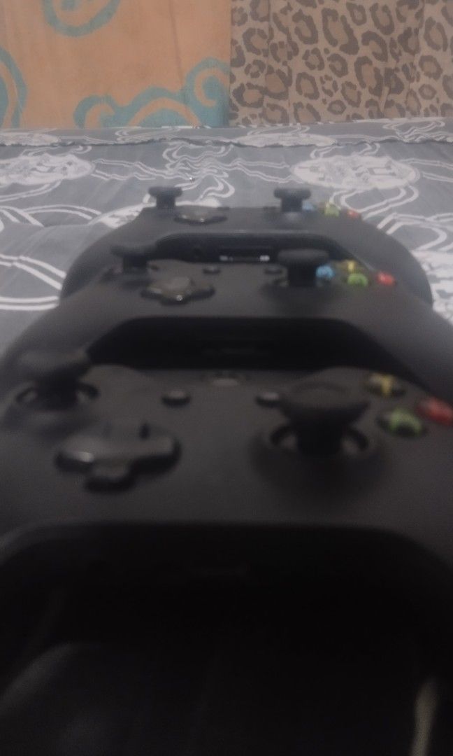 XBOX One S Controller (Category: Controllers) located in Pasig City. Submitted by charlesdhev (Listing ID 1469276956, Image 2). Description: Galing po sa shop all in good condition and brand new. tested all working ₱1500 per piece.