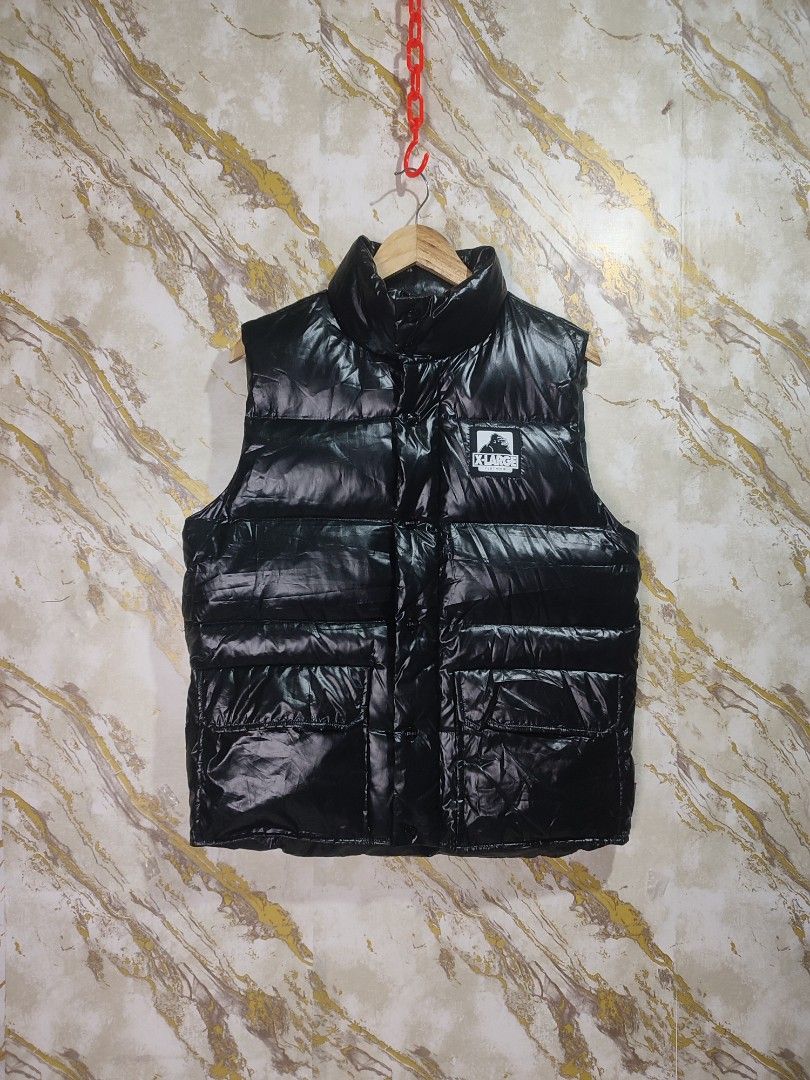 X-Large Puffer Vest (Category: Vests) located in Cabuyao City. Submitted by jederama (Listing ID 1469200326, Image 1). Description: XLARGE PUFFER VEST SIZE : MEDIUM ON TAG WIDTH - 21 LENGTH - 25 LIKE NEW CONDITION PWEDE SA MASELAN NO ISSUE / NO FLAWS AUTHENTIC 💯 950 + SHIPPING FEE.