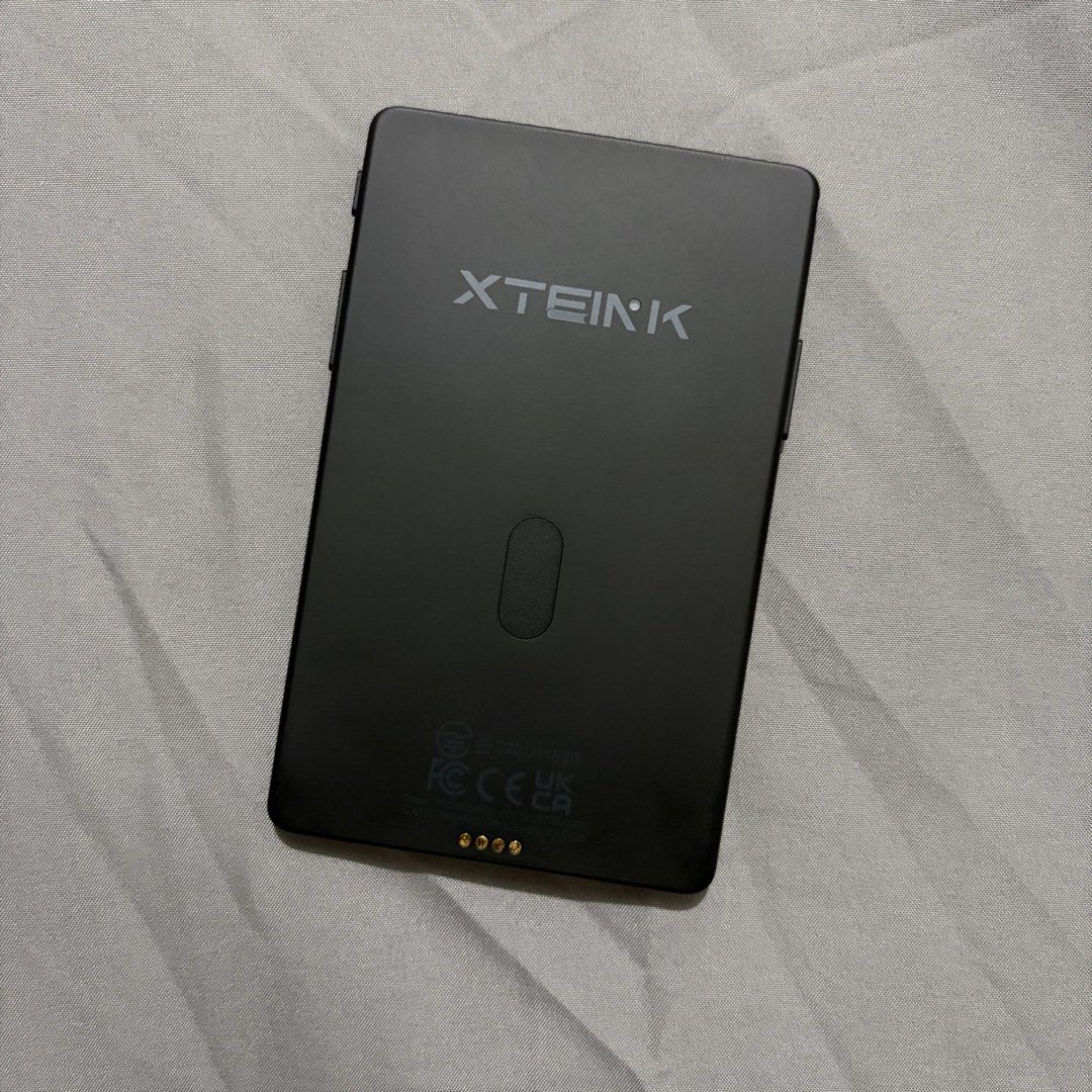 Xteink X4 Pro Global Version - Space Black (Category: E-Readers) located in Quezon City. Submitted by iywm_ (Listing ID 1469182986, Image 3). Description: ▪️bought late September 2026 ▪️already on latest version of Crossink, can flash any firmware or back to stock ▪️can put dictionaries, fonts, books ▪️generic screen protector installed (not the one it came with in the box) ▪️complete inclusions except for screen protector kit and black magsafe r