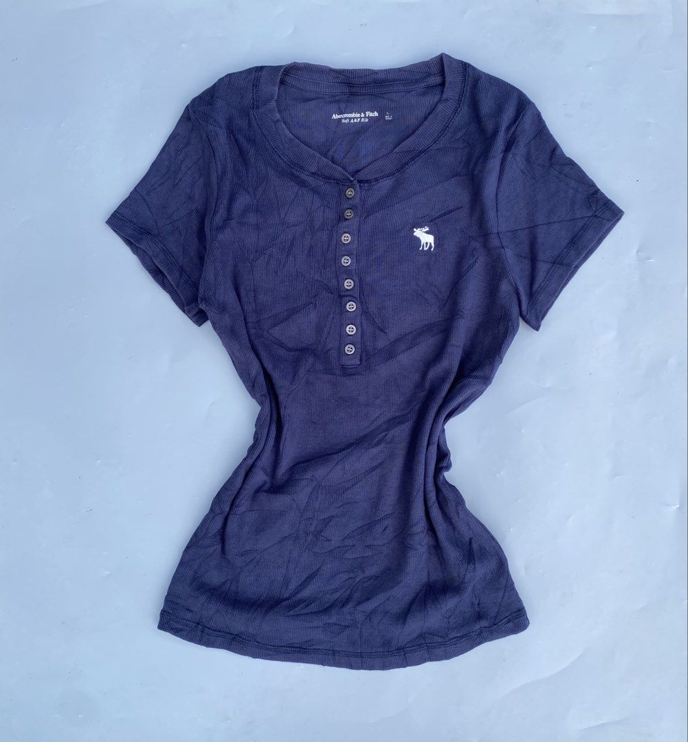 Y2k Abercrombie & Fitch (Category: Activewear) located in Lipa City. Submitted by local-drip-source (Listing ID 1469165518, Image 1). Description: .