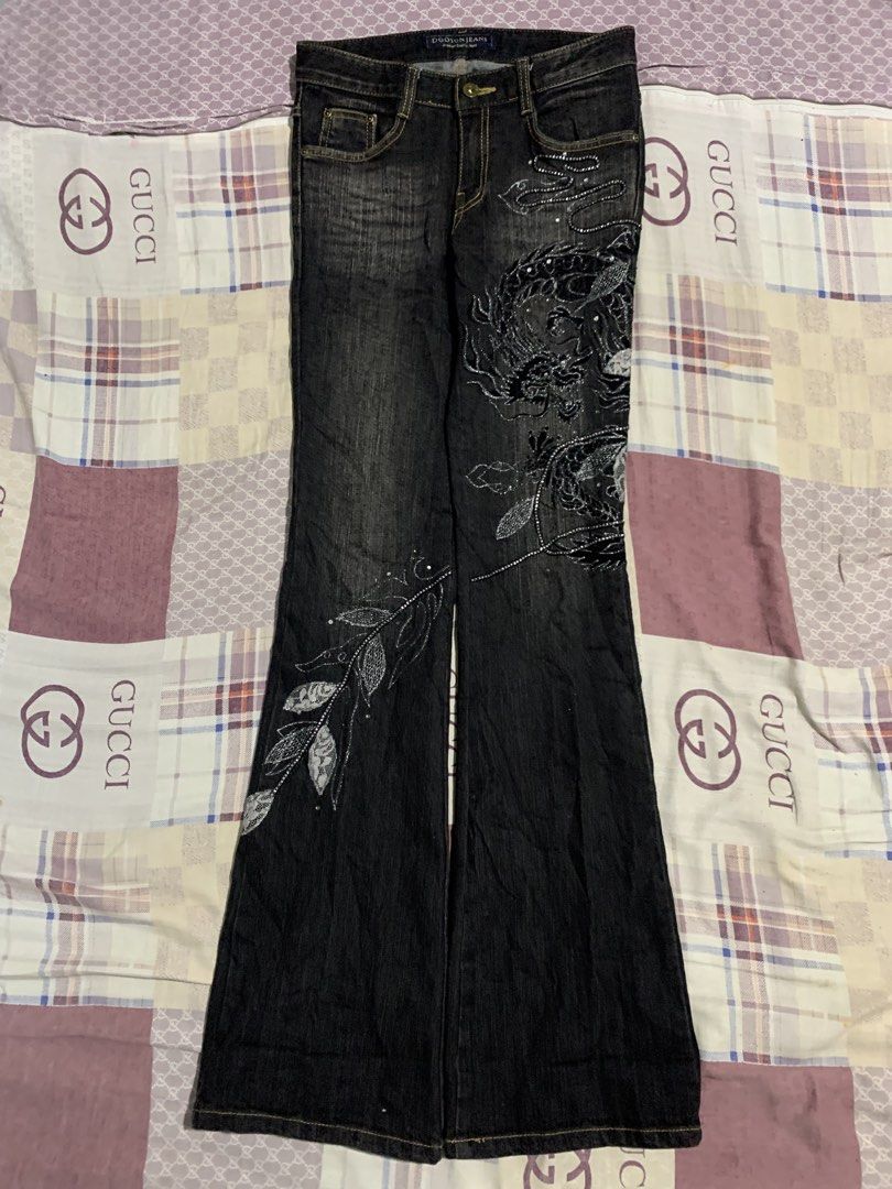 Y2k bedded design (Category: Luxury Apparel) located in Manila. Submitted by patricksantos4254 (Listing ID 1469320360, Image 1). Description: .