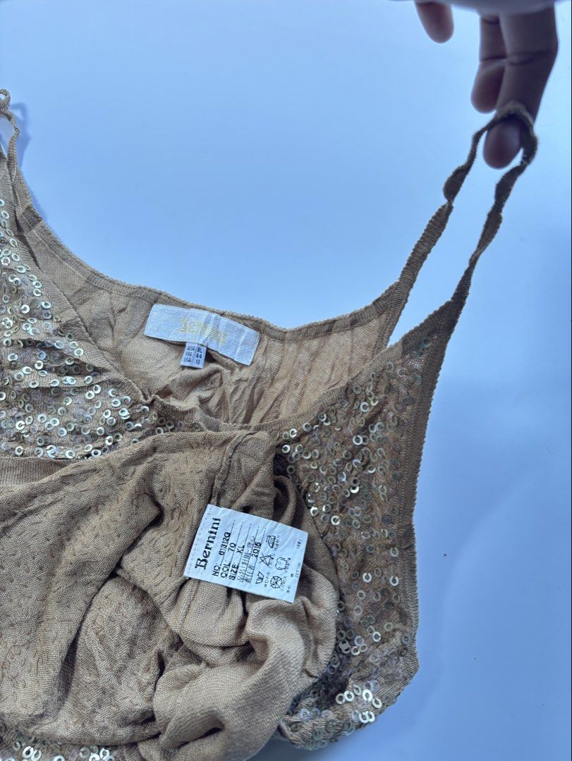 y2k bernini sequins brown top (Category: Others Tops) located in San Enrique. Submitted by getsthrift (Listing ID 1469269754, Image 2). Description: no issue M-XL.