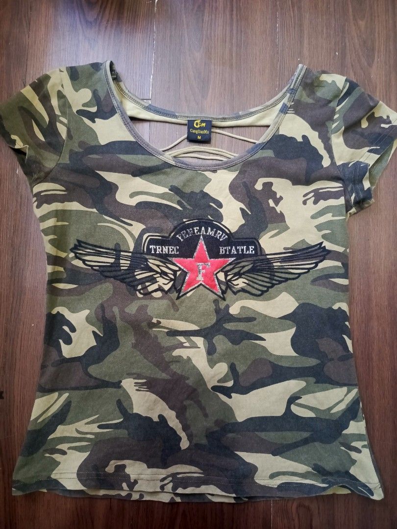 Y2K Camo top (Category: Shirts) located in Manila. Submitted by louz3rrr (Listing ID 1469169073, Image 1). Description: Size: S-M.