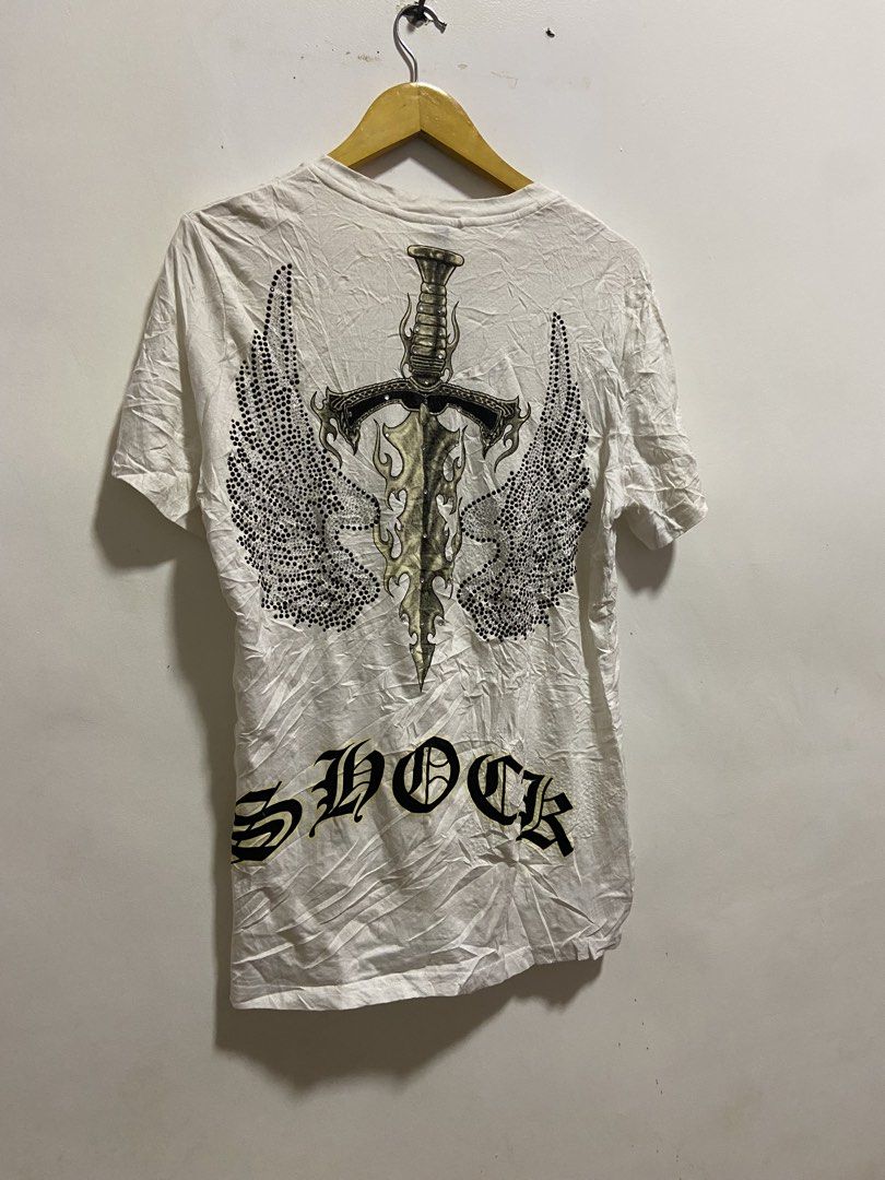 y2k Grunge tee (Category: Tshirts & Polo Shirts ) located in Cagayan de Oro. Submitted by timeless_trends (Listing ID 1469274596, Image 1). Description: dm for more details .