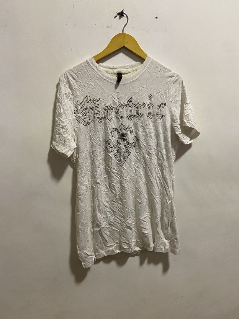 y2k Grunge tee (Category: Tshirts & Polo Shirts ) located in Cagayan de Oro. Submitted by timeless_trends (Listing ID 1469274596, Image 2). Description: dm for more details .