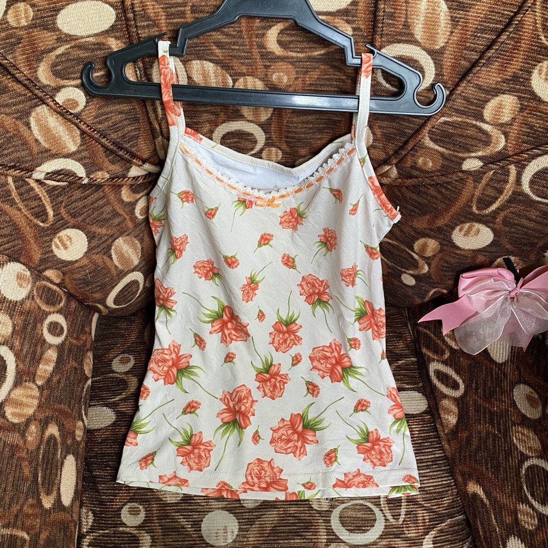 Y2k orange flower top (Category: Sleeveless) located in Manila. Submitted by thriftfindsbyshei-2nd (Listing ID 1469273937, Image 2). Description: Small-slim medium Need wash (thrifted).