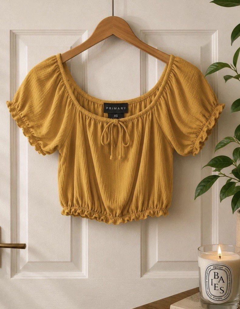 Yellow mustard off shoulder blouse (Category: Blouses) located in Naga. Submitted by teskicloset (Listing ID 1469228481, Image 3). Description: XS to Small.