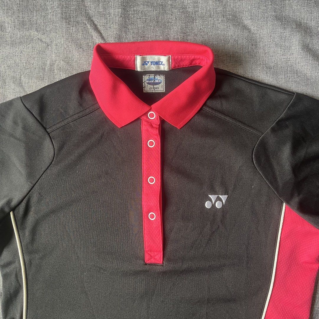 Yonex Lady’s Polo Shirt (Category: Activewear) located in Imus. Submitted by thriftsportph (Listing ID 1469202643, Image 3). Description: Yonex Lady’s Polo Shirt Dimension- L23” W18” Price- ₱400 Size on Tag- Large (W).