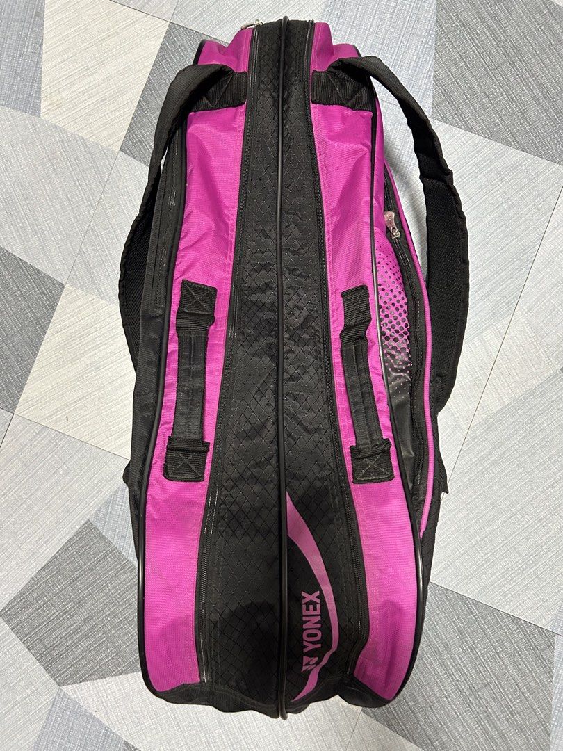 Yonex Tennis Bag (Category: Racket and Ball Sports) located in Quezon City. Submitted by japansurplus2 (Listing ID 1469182621, Image 3). Description: .