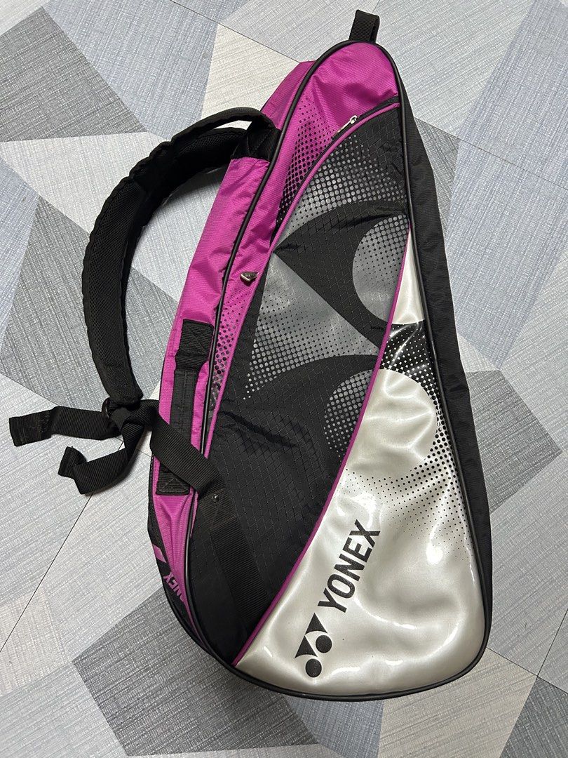 Yonex Tennis Bag (Category: Racket and Ball Sports) located in Quezon City. Submitted by japansurplus2 (Listing ID 1469182621, Image 2). Description: .