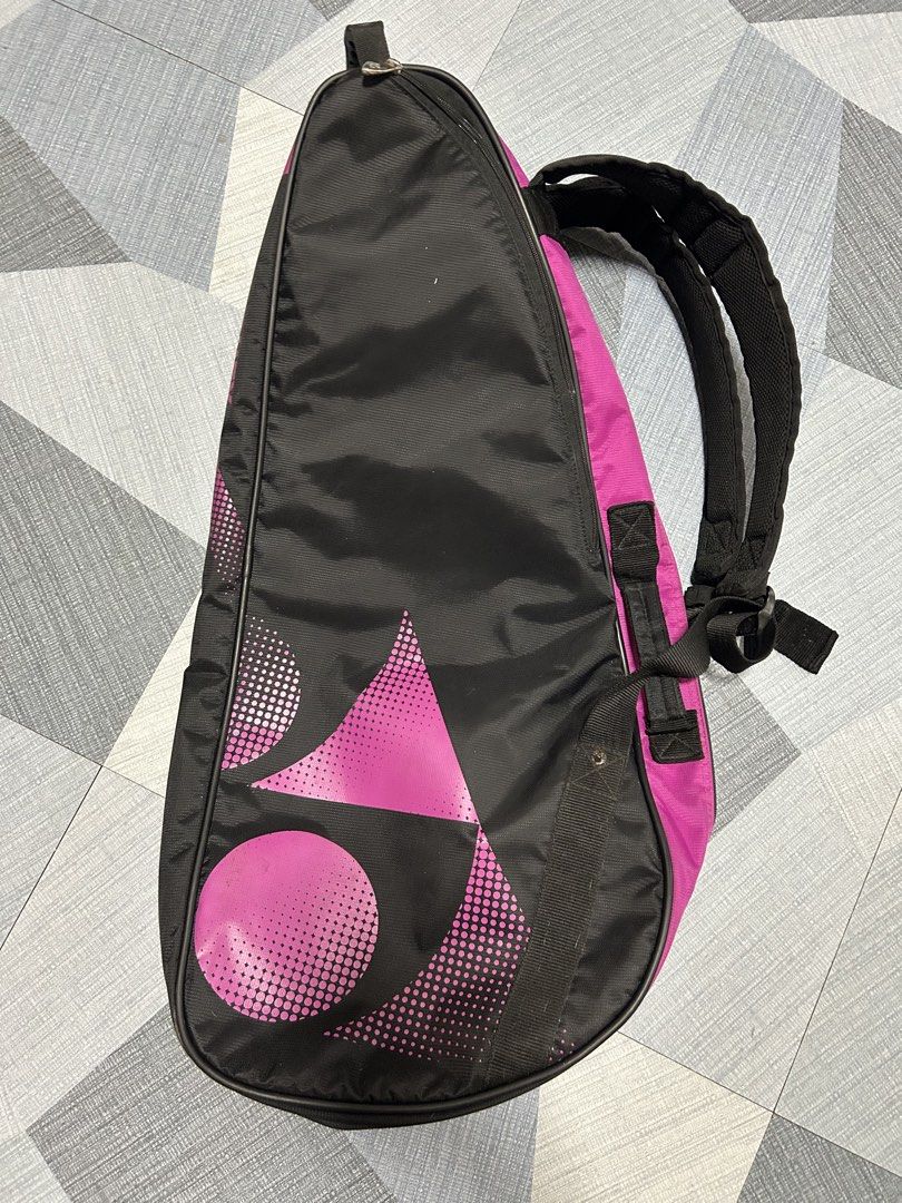 Yonex Tennis Bag (Category: Racket and Ball Sports) located in Quezon City. Submitted by japansurplus2 (Listing ID 1469182621, Image 1). Description: .