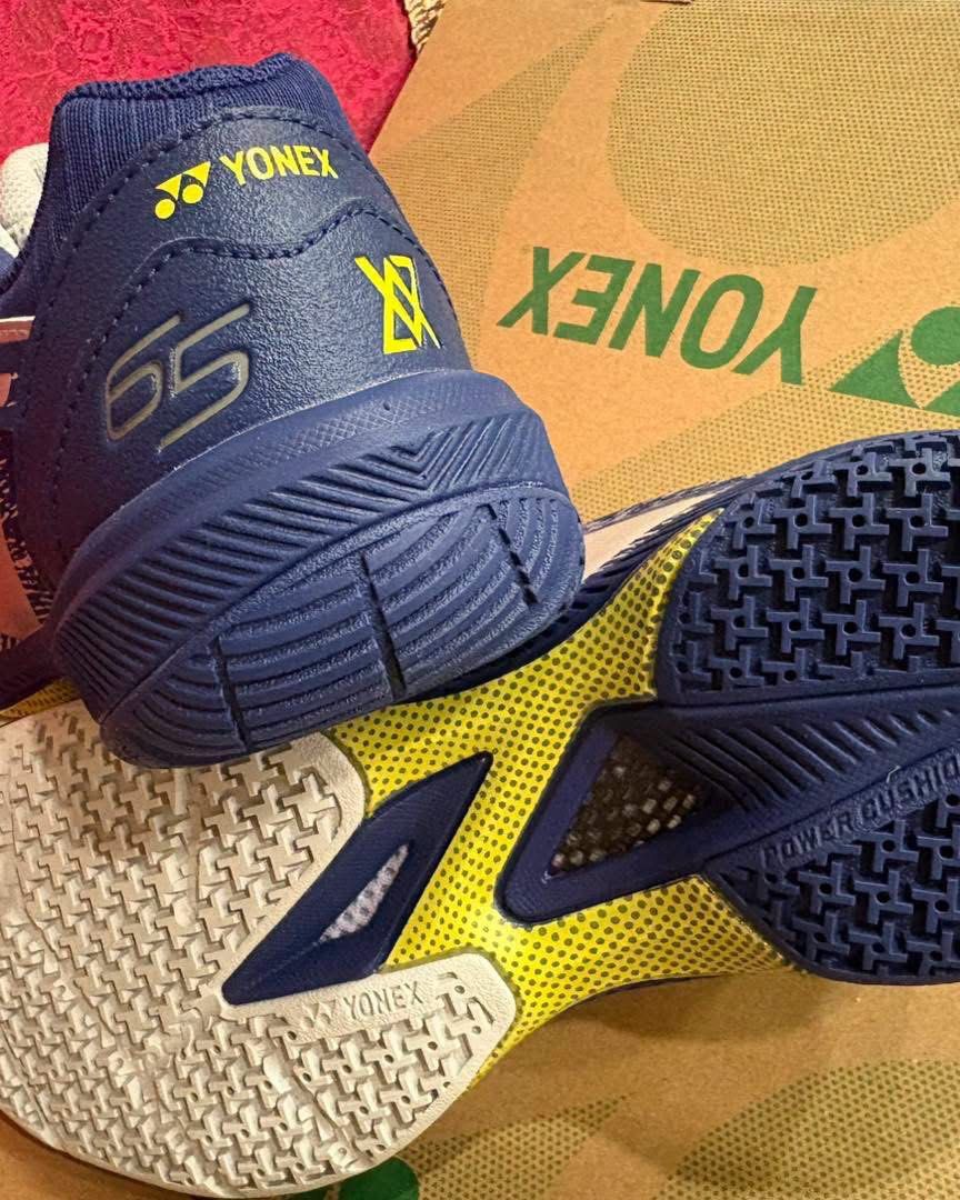 YONEX VICTOR Axelsen 65z (Category: Sneakers) located in Manila. Submitted by brent12.22 (Listing ID 1469234851, Image 2). Description: .