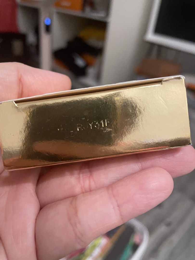 YSL (Category: Makeup) located in Quezon City. Submitted by cheechchong (Listing ID 1469374318, Image 3). Description: .