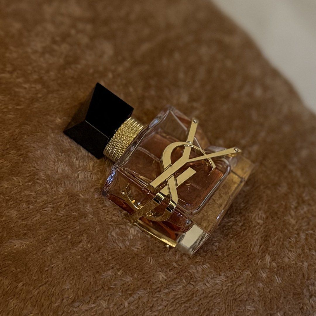 YSL Libre Berry Crush EDP (Category: Fragrance & Deodorants) located in Makati City. Submitted by imjustagirlxo (Listing ID 1469249927, Image 1). Description: YSL Libre Berry Crush 30ml About 45-50% full.