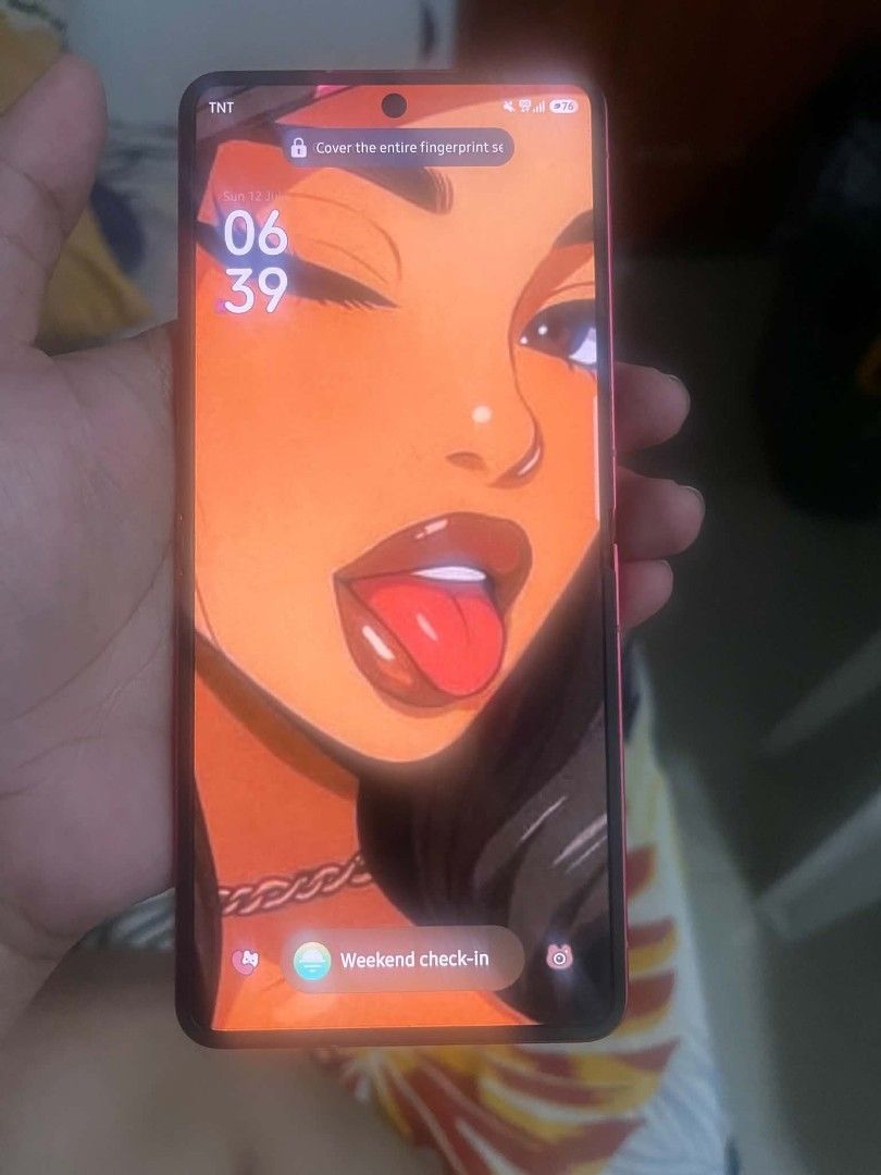 Z flip 7coral 512gb (Category: Samsung) located in Manila. Submitted by aya_gurl (Listing ID 1469358099, Image 2). Description: what you see is what you get .