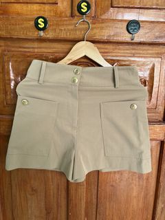 (Category: ) located in . Submitted by prettyfinds2021 (Listing ID 1469302058, Image 1). Description: .