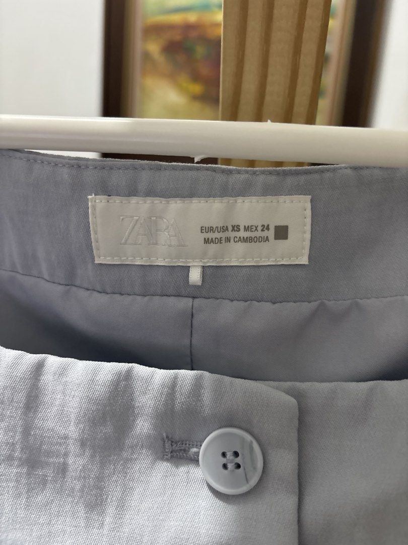 Zara Blue Vest Button up Top (Category: Sleeveless) located in Makati City. Submitted by aliyahspreloved (Listing ID 1469255565, Image 2). Description: .