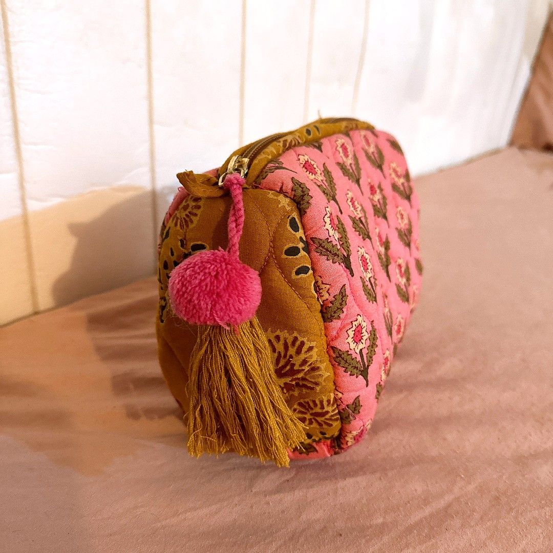 Zara Boho Pouch (Category: Purses & Pouches) located in Manila. Submitted by withlovesam (Listing ID 1469258861, Image 3). Description: bought for 1,895! sold out already in stores soo pretty!!!.