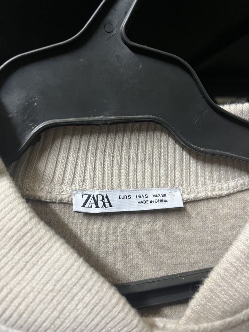 Zara Cropped Jacket Cream (Category: Coats, Jackets and Outerwear) located in Muntinlupa City. Submitted by ninenine.collective (Listing ID 1469320290, Image 3). Description: dimes 21.5/19.5.