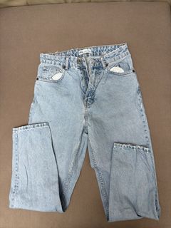 (Category: ) located in . Submitted by thealyssacloset (Listing ID 1469242999, Image 1). Description: .