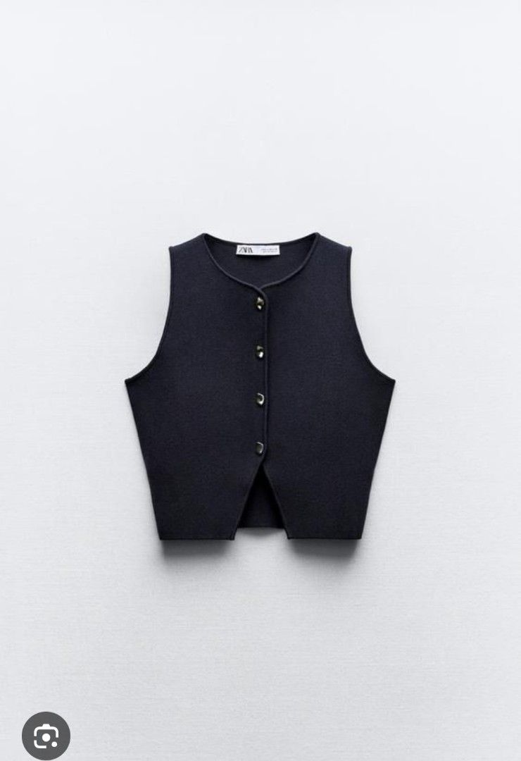 Zara Knit Waistcoat (Category: Others Tops) located in Baguio. Submitted by k_style_co_preloved (Listing ID 1469306366, Image 2). Description: ON SALE! SALE! SALE! 🎉 ✨ SALE GUIDELINES ✨ 📌 Fixed Price Only – All sale items are offered at their final prices. No haggling or further negotiations, please. ❤️ 📏 Flat-Lay Measurements: 🔎 Flaws/Remarks: Authentic zara 💯. 💸 PAYMENT METHOD: bank transfer, gcash 📦 SHIPPING: Via J&T Express Please chec