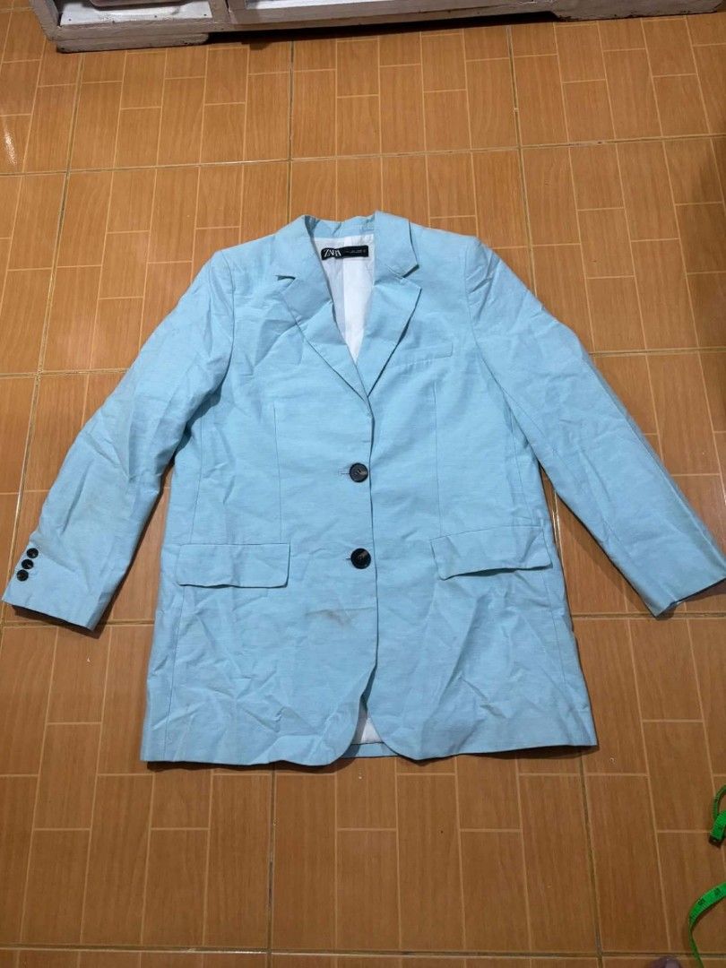 Zara Light Blue Blazer Jacket Size L (Category: Coats, Jackets and Outerwear) located in Paranaque City. Submitted by poego (Listing ID 1469268841, Image 1). Description: - Brand: Zara - Size: L - Material: Cotton & polyester blend - Design: Single-breasted with two dark buttons and front flap pockets - Color: Light blue (great for work or casual wear) - Condition: Excellent.
