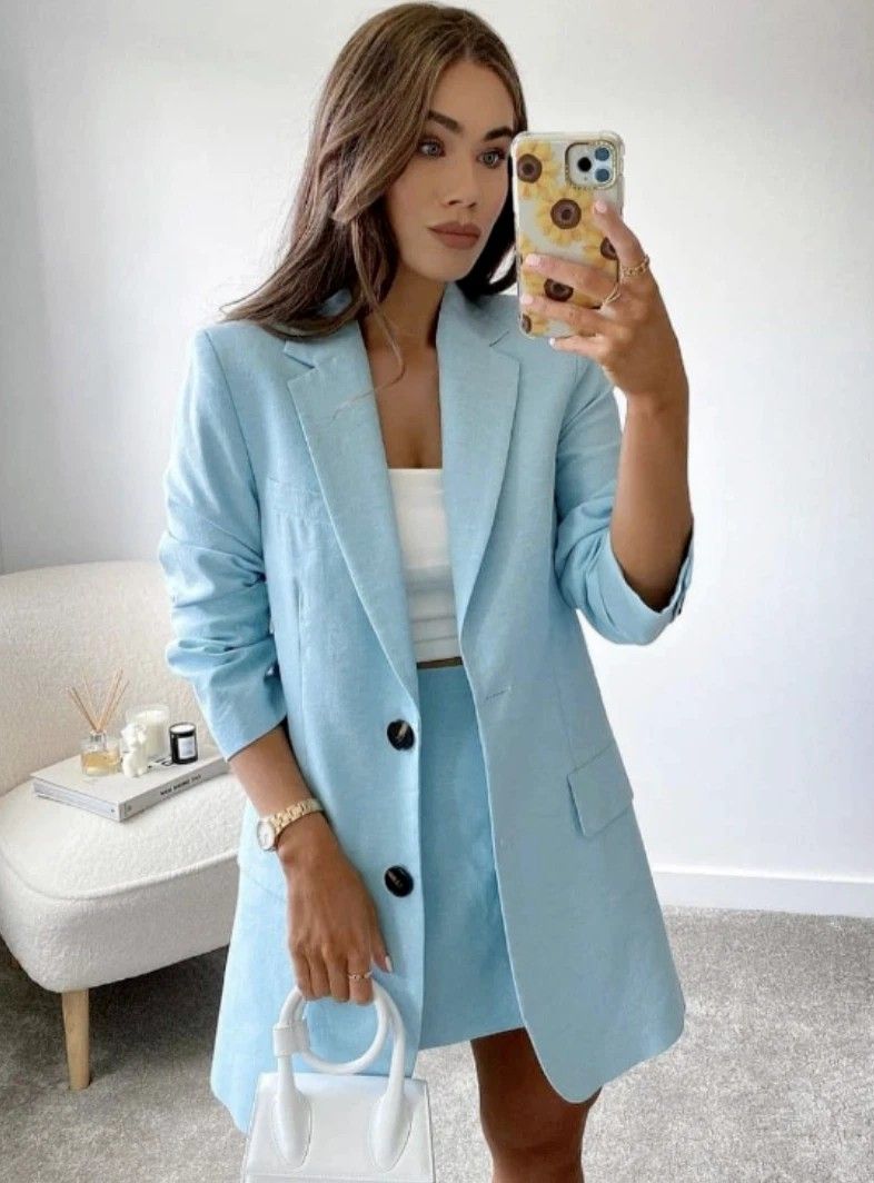 Zara Light Blue Blazer Jacket Size L (Category: Coats, Jackets and Outerwear) located in Paranaque City. Submitted by poego (Listing ID 1469268841, Image 3). Description: - Brand: Zara - Size: L - Material: Cotton & polyester blend - Design: Single-breasted with two dark buttons and front flap pockets - Color: Light blue (great for work or casual wear) - Condition: Excellent.