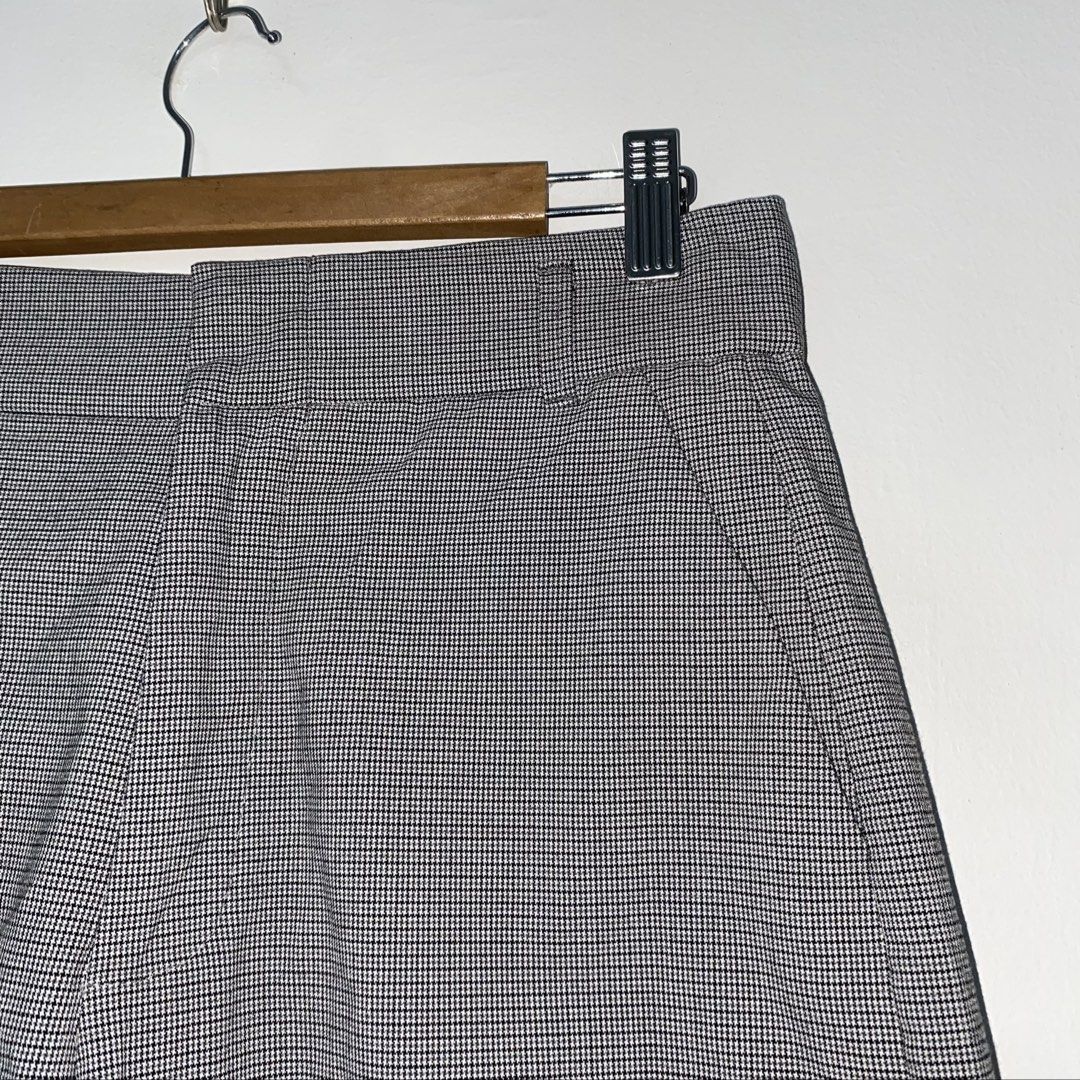 ZARA men shorts (Category: Shorts) located in San Jose del Monte. Submitted by mamiracky (Listing ID 1469251535, Image 2). Description: .