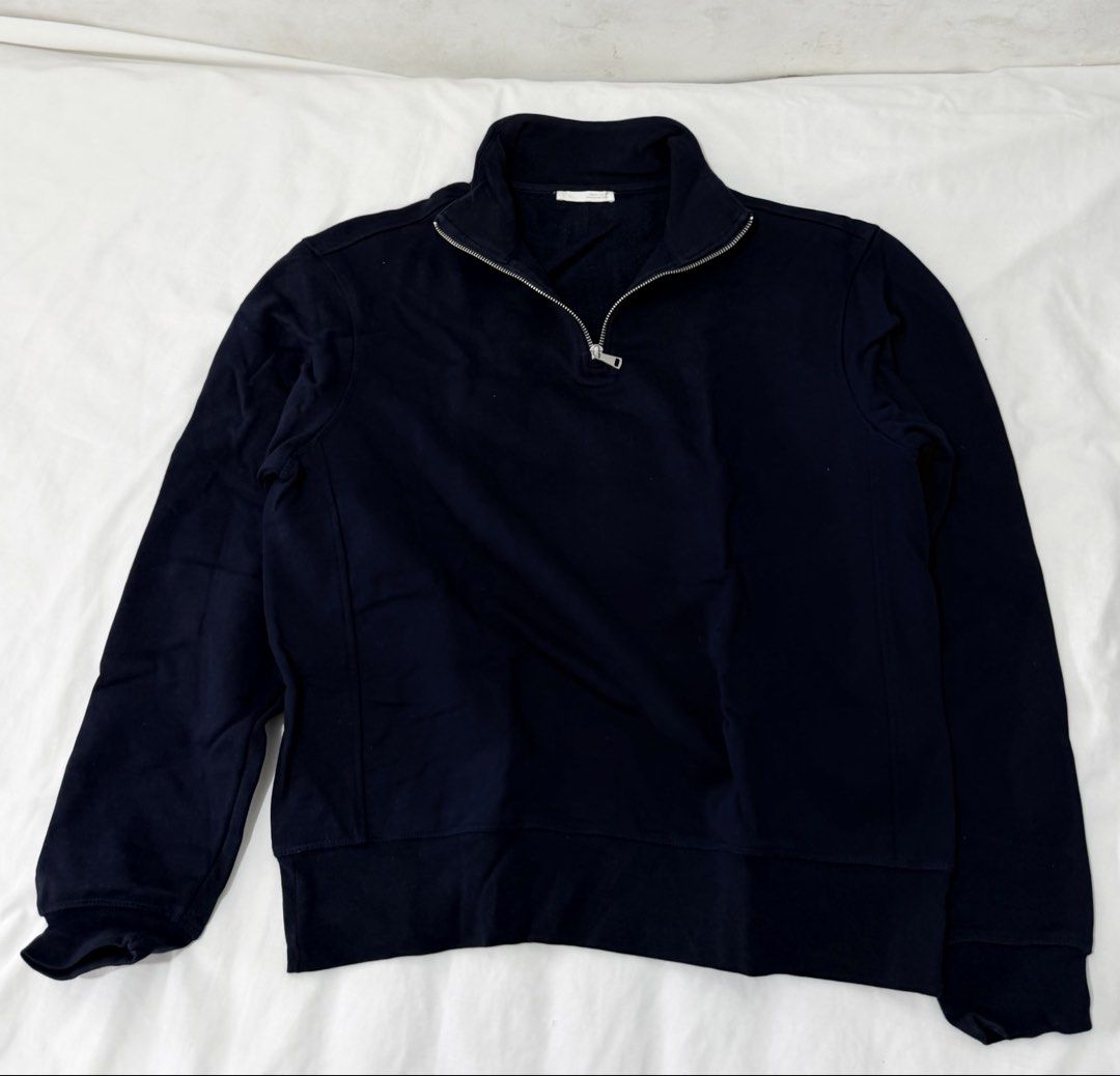 Zara Navy Blue Quarter Zip (Category: Coats, Jackets and Outerwear) located in Bulacan. Submitted by block.by.ep (Listing ID 1469307992, Image 2). Description: Zara -zara bought not ukay -used once di bagay -L on tag 23.5x25 1000 + sfee.