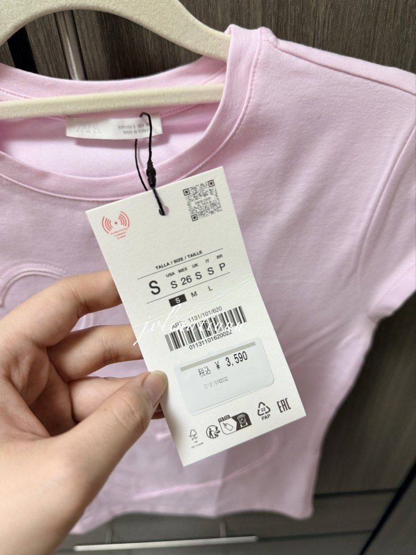 ZARA Pink Heart Shirt (Category: Shirts) located in Cavite. Submitted by jlthrifts_ (Listing ID 1469346781, Image 2). Description: Authentic from Japan 🇯🇵💯 Brand new w/ tag 🏷️ Size: Small Super cuteeee 🥹🌸💗.