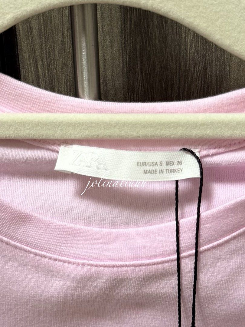 ZARA Pink Heart Shirt (Category: Shirts) located in Cavite. Submitted by jlthrifts_ (Listing ID 1469346781, Image 3). Description: Authentic from Japan 🇯🇵💯 Brand new w/ tag 🏷️ Size: Small Super cuteeee 🥹🌸💗.